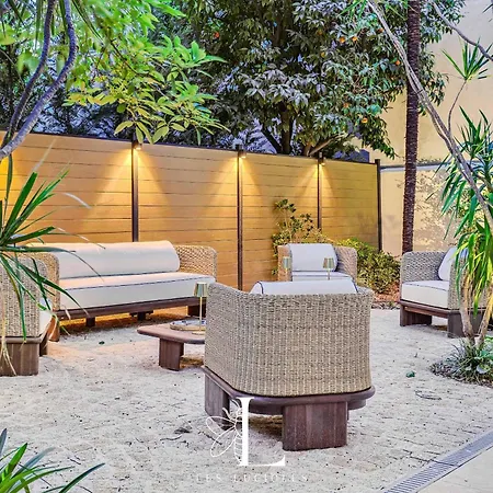 Les Lucioles 10 - Luxury Garden 3 Bedrooms - Sleeps 8