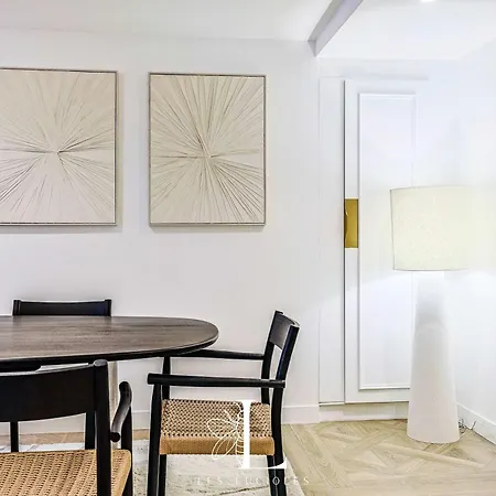 Les Lucioles 10 - Luxury Garden 3 Bedrooms - Sleeps 8 Lejlighed