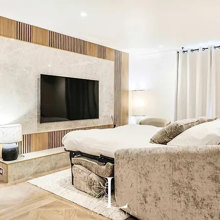 Les Lucioles 10 - Luxury Garden 3 Bedrooms - Sleeps 8 Lejlighed Cannes