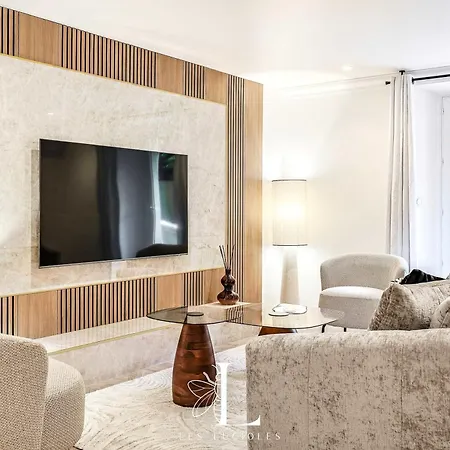 Les Lucioles 10 - Luxury Garden 3 Bedrooms - Sleeps 8 * Cannes
