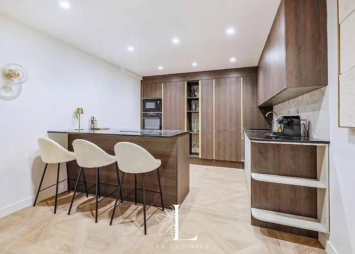 Les Lucioles 10 - Luxury Garden 3 Bedrooms - Sleeps 8 *