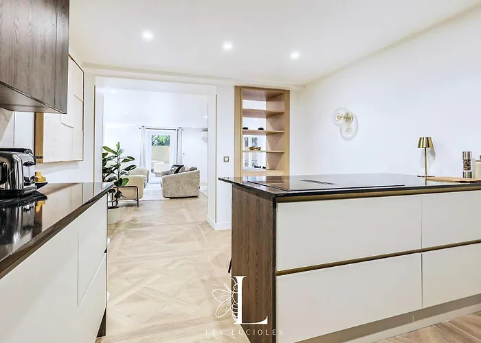 דירה Les Lucioles 10 - Luxury Garden 3 Bedrooms - Sleeps 8 *