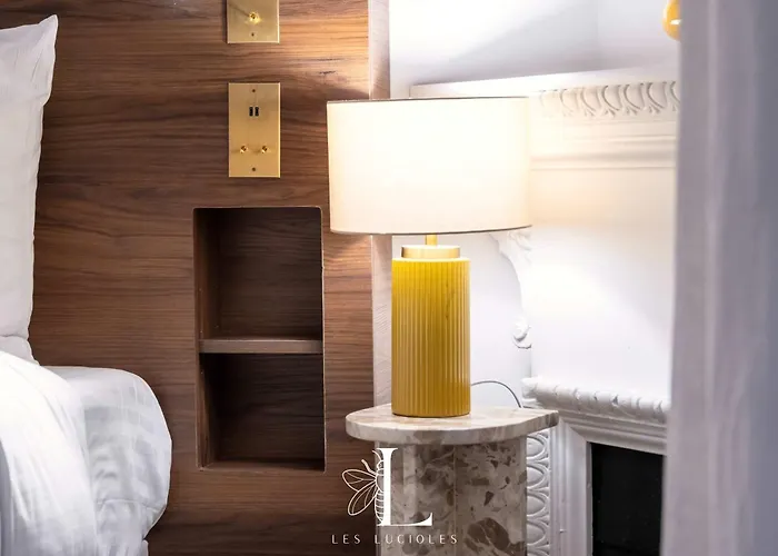 Les Lucioles 10 - Luxury Garden 3 Bedrooms - Sleeps 8 דירה *