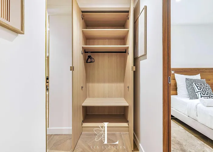 דירה Les Lucioles 10 - Luxury Garden 3 Bedrooms - Sleeps 8 קאן