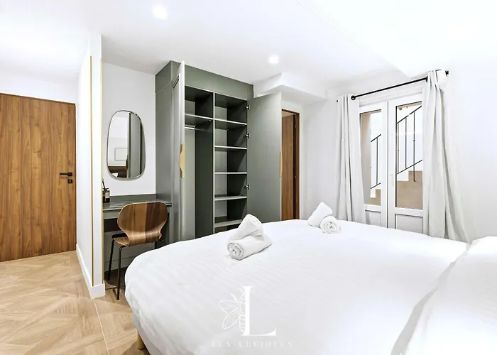 Les Lucioles 10 - Luxury Garden 3 Bedrooms - Sleeps 8 דירה קאן