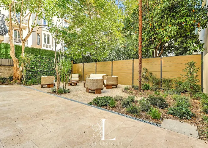 Les Lucioles 10 - Luxury Garden 3 Bedrooms - Sleeps 8 *