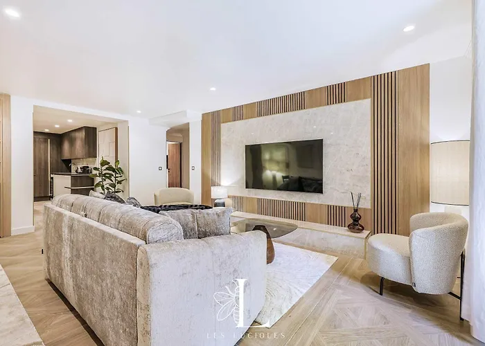 דירה Les Lucioles 10 - Luxury Garden 3 Bedrooms - Sleeps 8