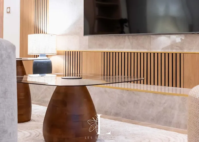 Les Lucioles 10 - Luxury Garden 3 Bedrooms - Sleeps 8 * קאן