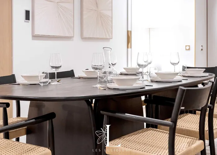 Les Lucioles 10 - Luxury Garden 3 Bedrooms - Sleeps 8