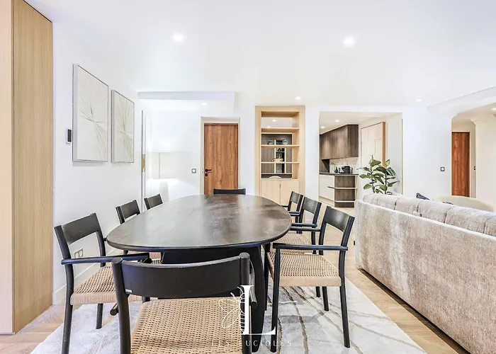 Les Lucioles 10 - Luxury Garden 3 Bedrooms - Sleeps 8 דירה קאן