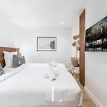Les Lucioles 10 - Luxury Garden 3 Bedrooms - Sleeps 8 *